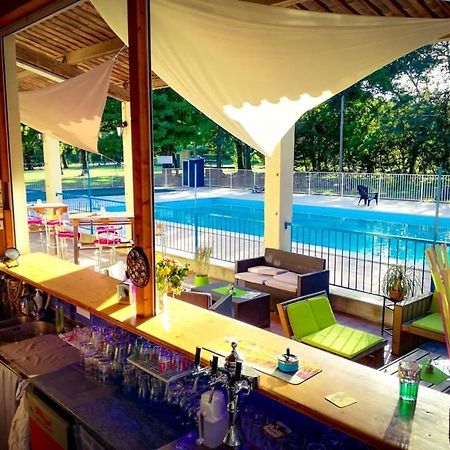 Camping Du Lion Bourg-Saint-Andeol Exterior photo