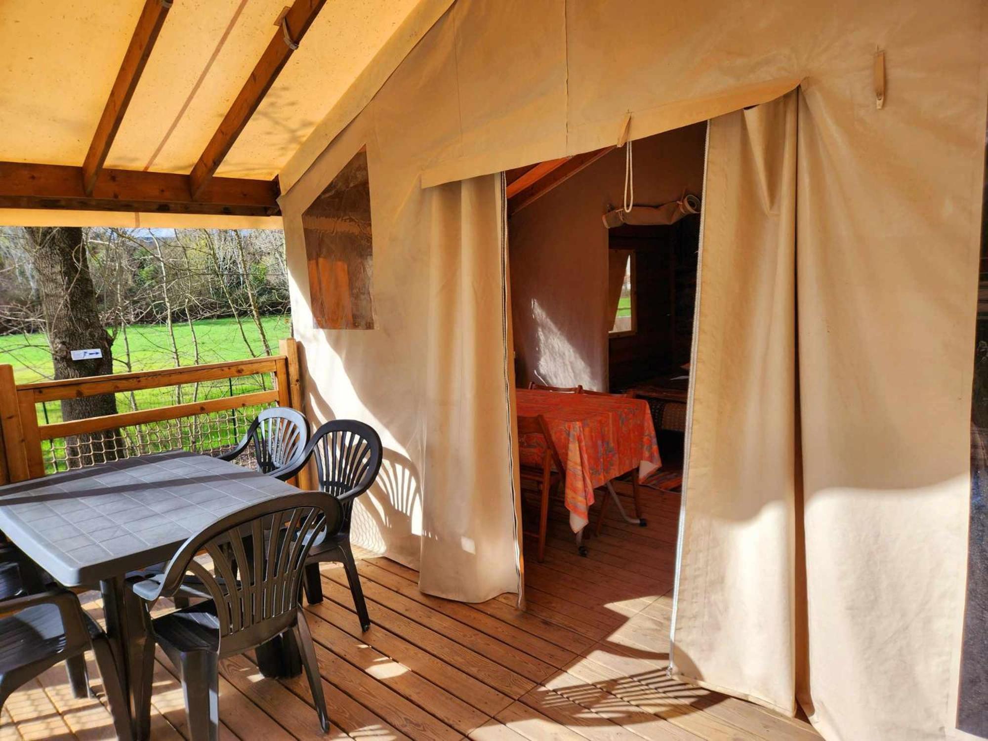 Camping Du Lion Bourg-Saint-Andeol Exterior photo